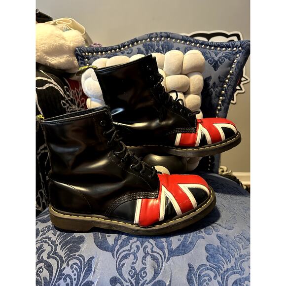Dr Martens UK Union Jack Boots Size 13 - Picture 1 of 9